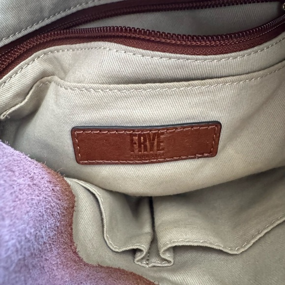 Frye Lovely Cognac Leather Artisan Stitching Side Pocket Hobo Shoulder Bag - Picture 8 of 8